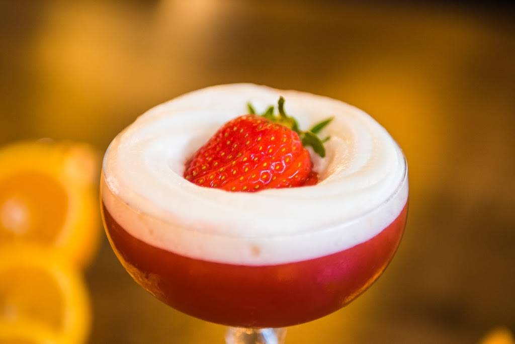 Hand Cut Chophouse | night club | 7135 E Camelback Rd #154, Scottsdale, AZ 85251, USA | 4804942008 OR +1 480-494-2008