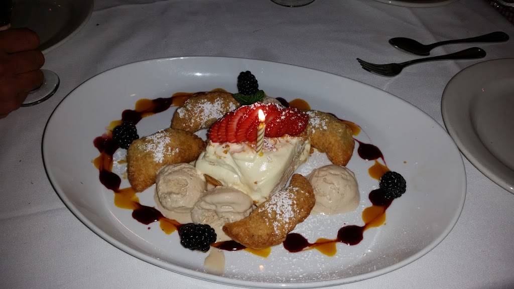 Luigi Q Italian Restaurant | restaurant | 400 S Oyster Bay Rd, Hicksville, NY 11801, USA | 5169327450 OR +1 516-932-7450