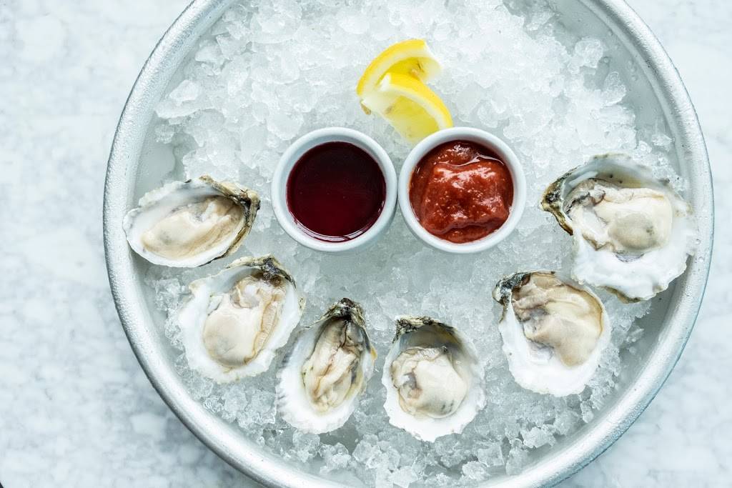 Stock Hill | restaurant | 4800 Main St ste g-001, Kansas City, MO 64112, USA | 8168958400 OR +1 816-895-8400