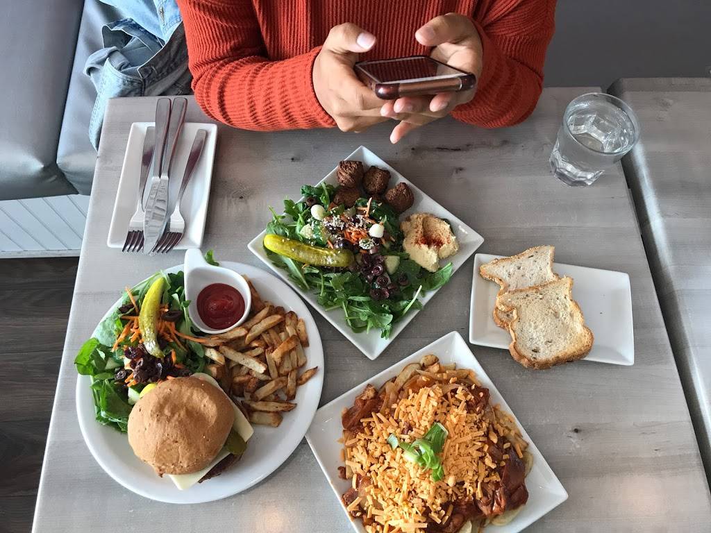 Nabati Bistro | restaurant | 1859 Rue Saint-Louis, Saint-Laurent, QC H4M 1N5, Canada | 5145095119 OR +1 514-509-5119