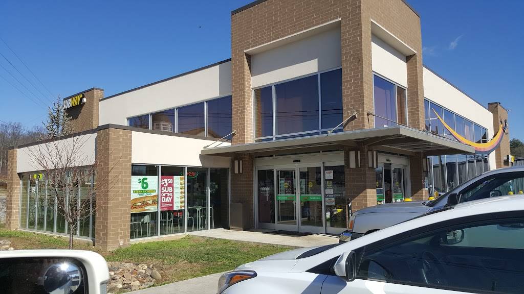 Subway | restaurant | 101 E Jackson Blvd, Jonesborough, TN 37659, USA | 4237530131 OR +1 423-753-0131