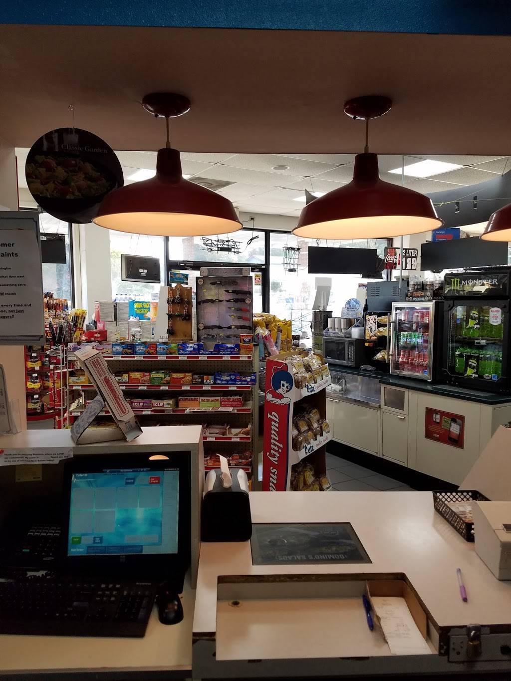 Dominos Pizza | meal delivery | 1446 N Broad St, Tazewell, TN 37879, USA | 4236262100 OR +1 423-626-2100