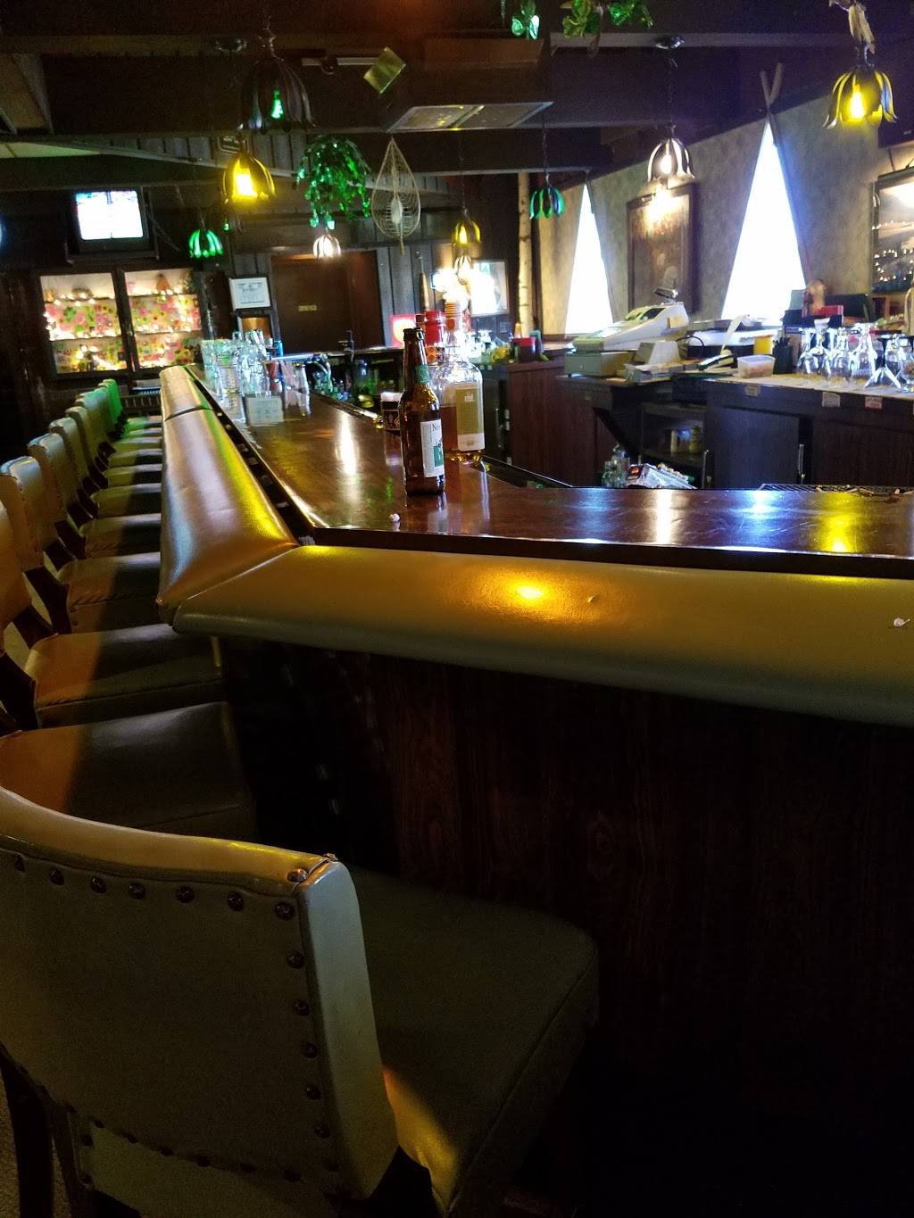 Trails Lounge Supper Club | restaurant | 125 Wauona Trail, Portage, WI 53901, USA | 6087422325 OR +1 608-742-2325