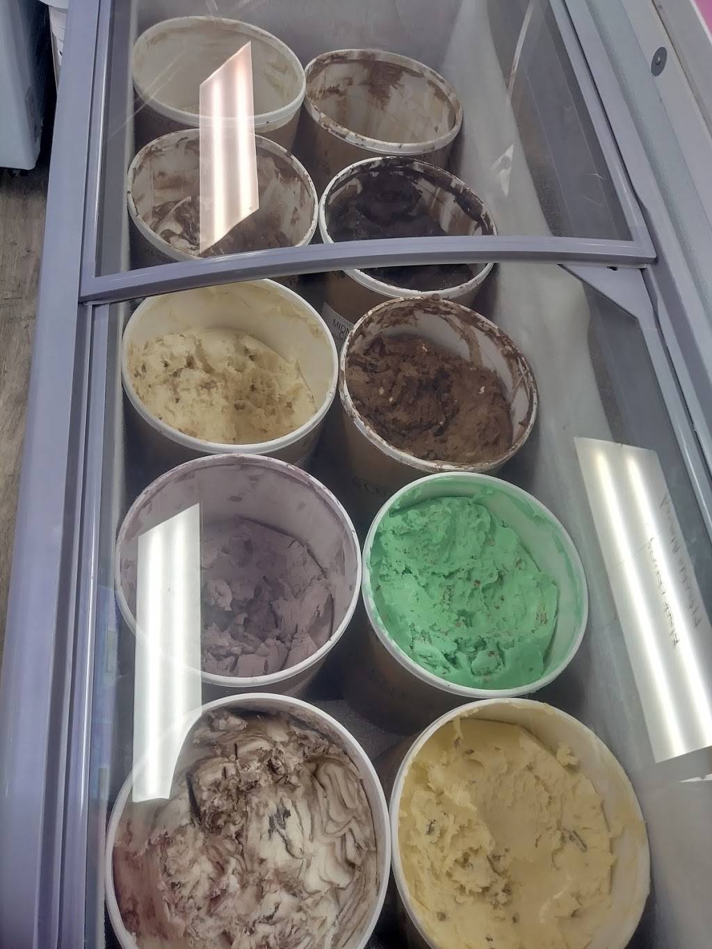 Fourth Down Grill | restaurant | 6607 Parallel Pkwy, Kansas City, KS 66102, USA | 9136085474 OR +1 913-608-5474