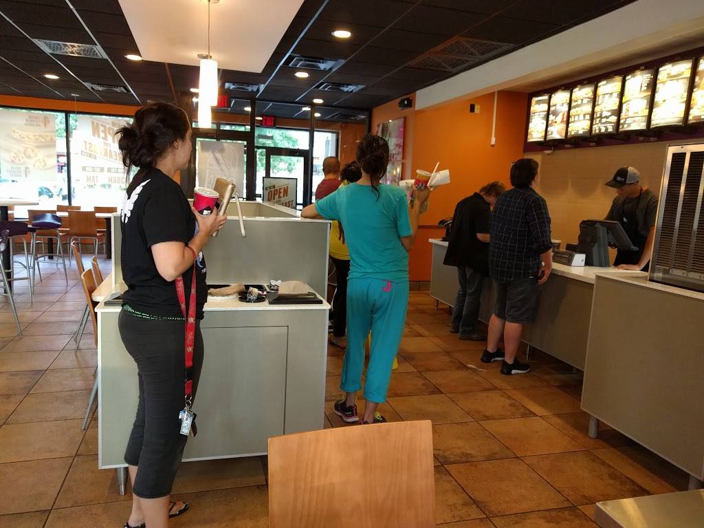 Taco Bell | meal takeaway | 12721 Harbor Dr, Lake Ridge, VA 22192, USA | 7034942435 OR +1 703-494-2435