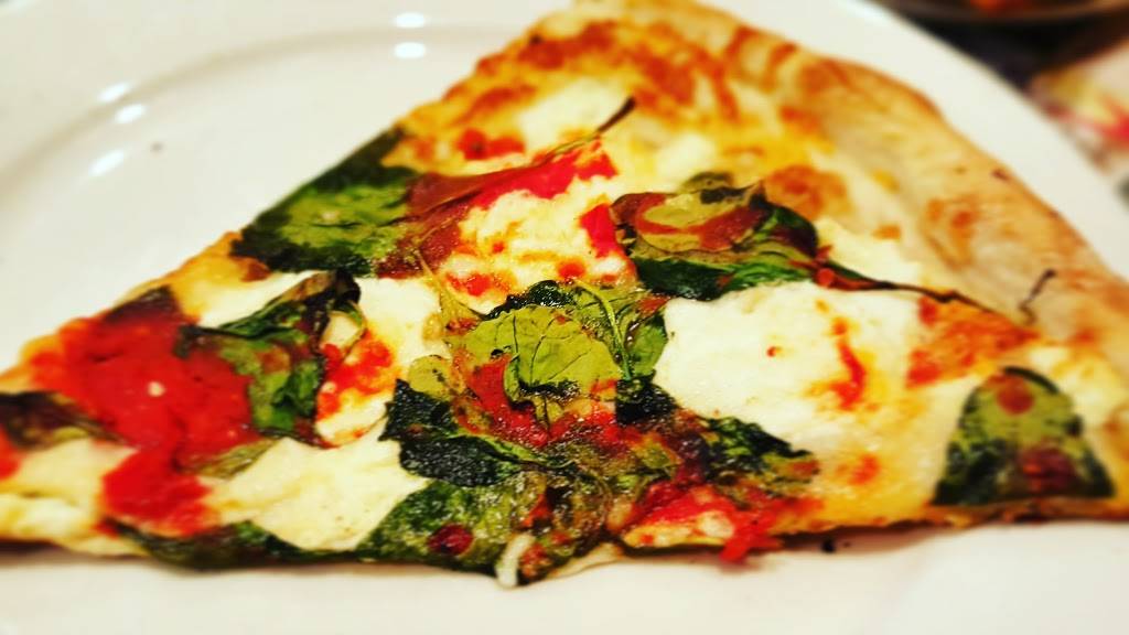 Pasquales | restaurant | 248 Main St, New Paltz, NY 12561, USA | 8452550400 OR +1 845-255-0400