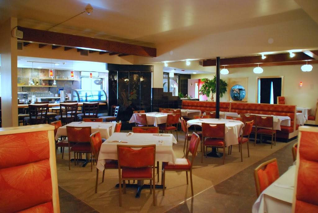 Bistro Chen | restaurant | 10 E Miner St, Arlington Heights, IL 60004, USA | 8472559080 OR +1 847-255-9080