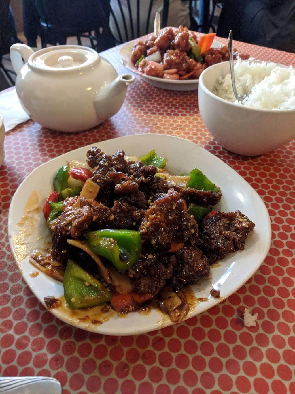 So Good Restaurant Inc | restaurant | 717 Somerset St W, Ottawa, ON K1R 6P7, Canada | 6132330138 OR +1 613-233-0138