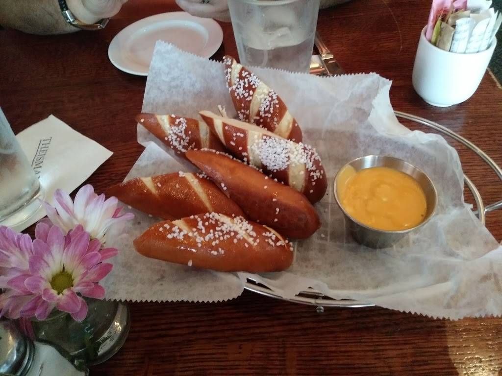 Joe Theismanns Restaurant | restaurant | 1800 Diagonal Rd A, Alexandria, VA 22314, USA | 7037390777 OR +1 703-739-0777