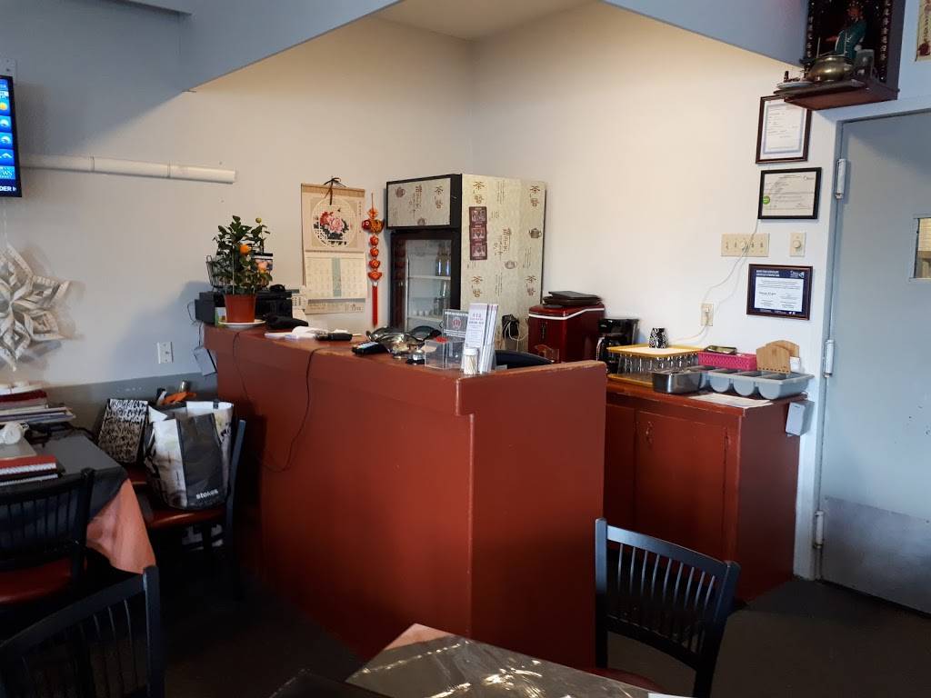 New Queen Restaurant | meal takeaway | 1 Hobin St, Stittsville, ON K2S 1A6, Canada | 6138366672 OR +1 613-836-6672