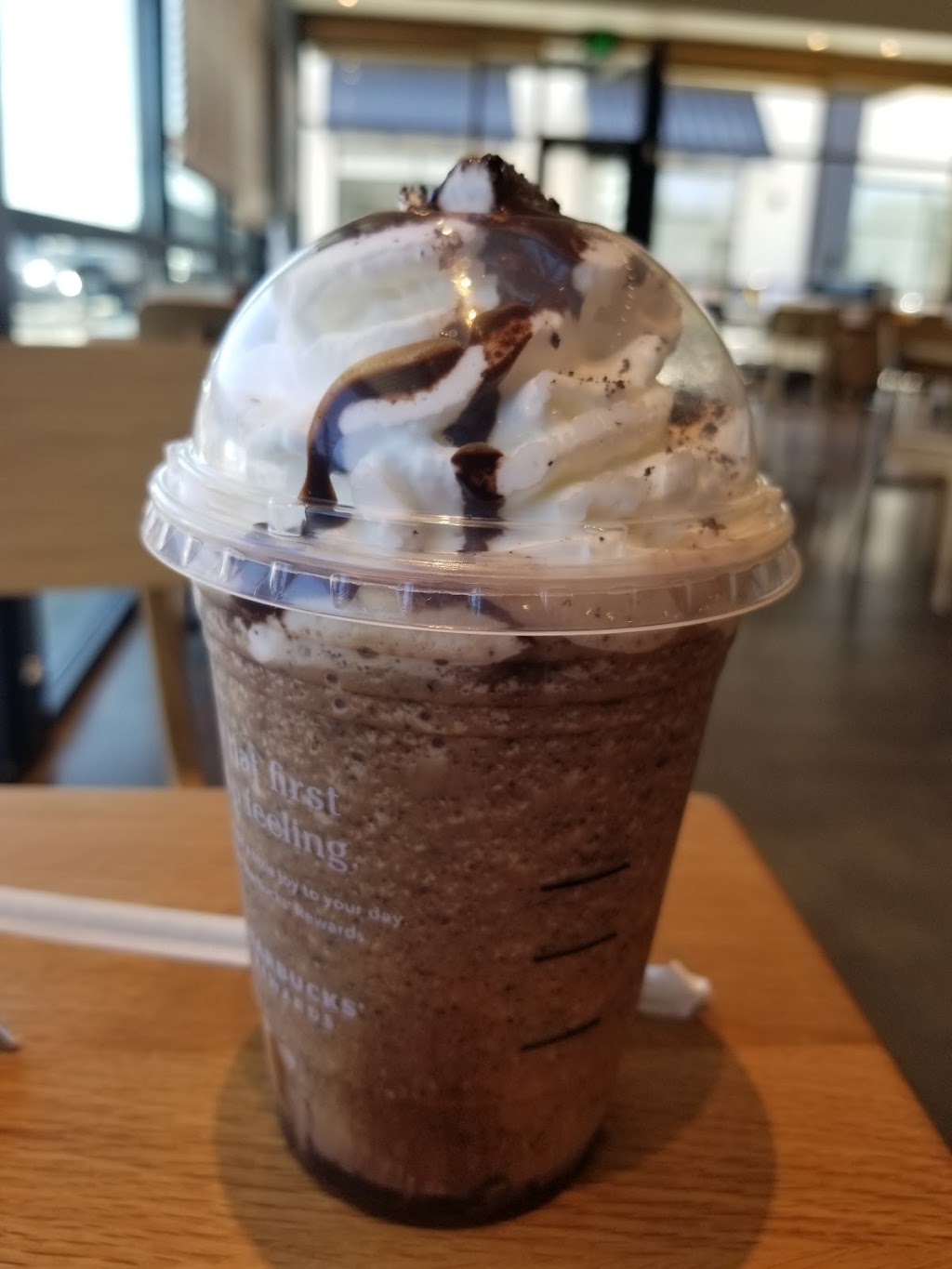 Starbucks | cafe | 1270 N Bayshore Dr, Coos Bay, OR 97420, USA | 5412361566 OR +1 541-236-1566