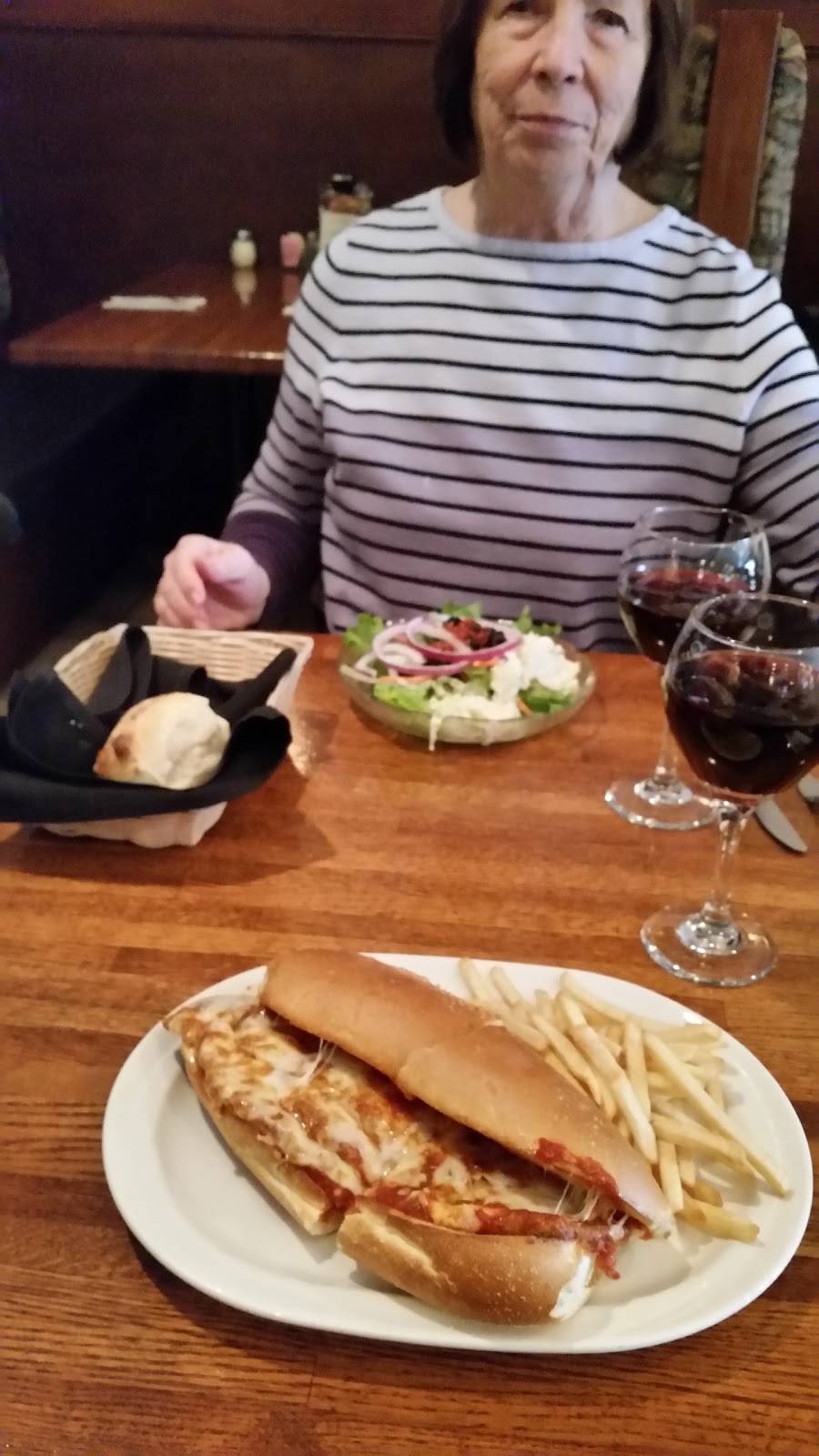 Yesterdays | restaurant | 3153 NJ-35, Hazlet, NJ 07730, USA | 7322643777 OR +1 732-264-3777