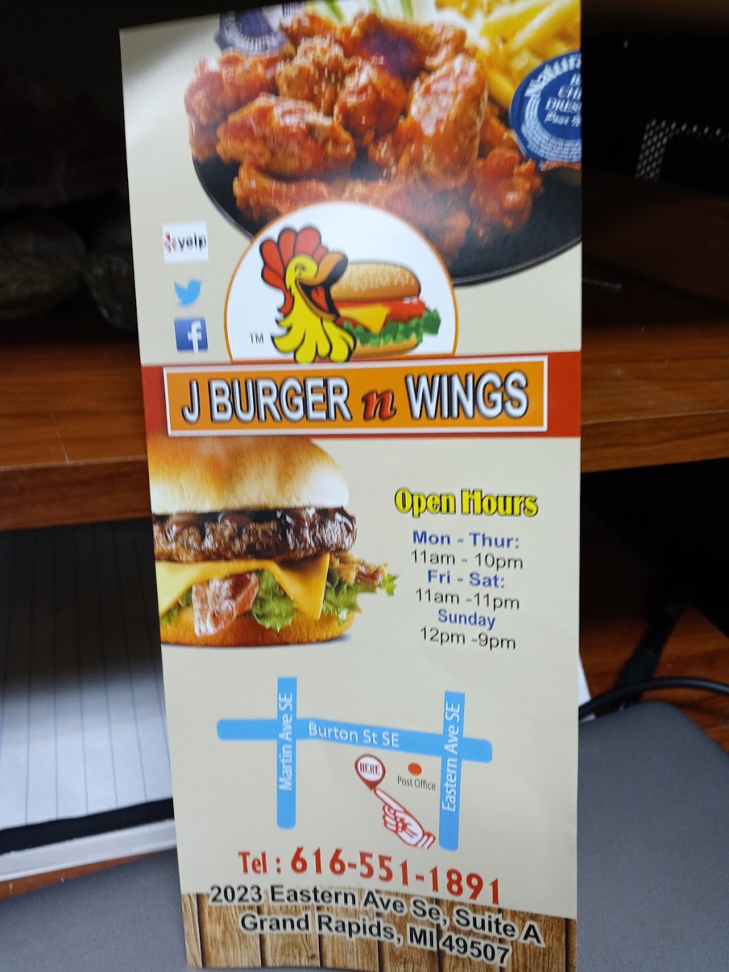 J Burger n Wings | restaurant | 2023 Eastern Ave SE, Grand Rapids, MI 49507, USA | 6165511891 OR +1 616-551-1891