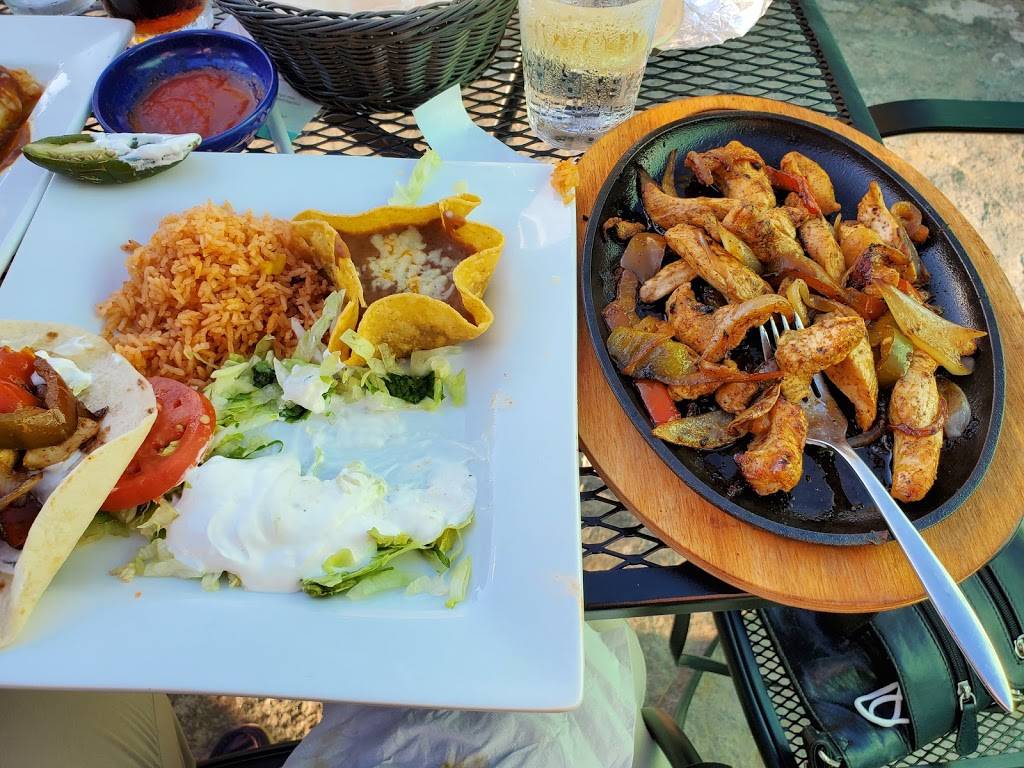 Laguna Grande Restaurante Mexicano & Bar | restaurant | 407 Lakeshore Dr, Canandaigua, NY 14424, USA | 5859053097 OR +1 585-905-3097