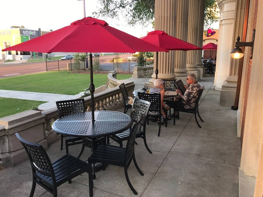 Red Fish | restaurant | 1433 Union Ave, Memphis, TN 38104, USA | 9014543926 OR +1 901-454-3926