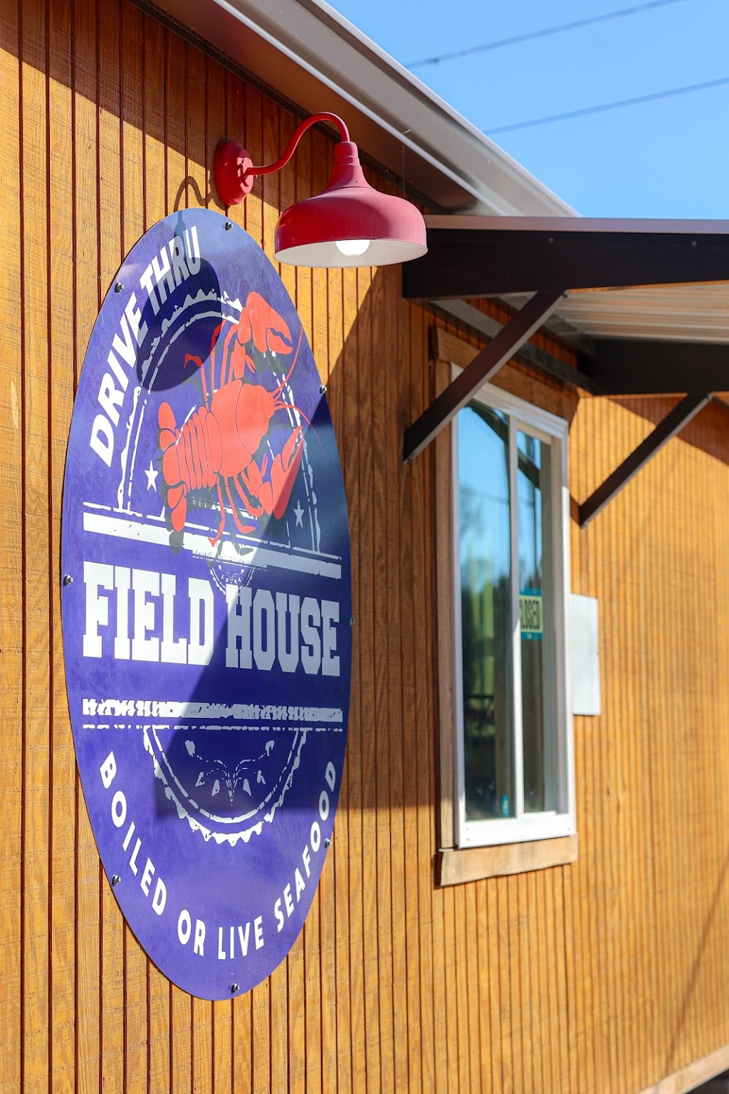 The Field House | restaurant | 7862 US-61, St Francisville, LA 70775, USA | 2256350042 OR +1 225-635-0042