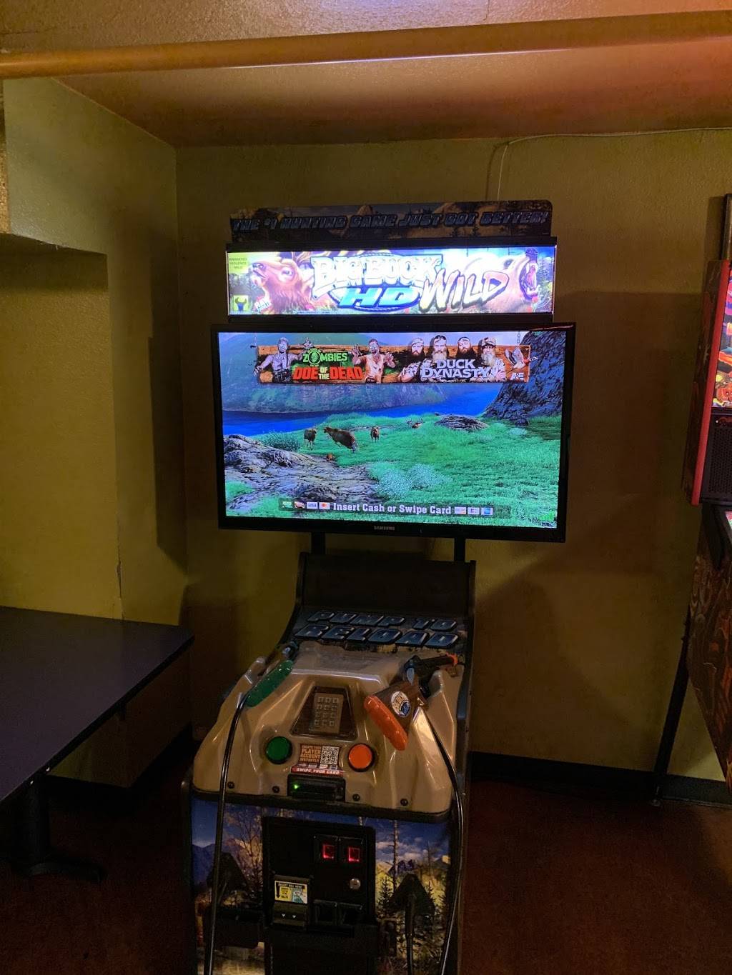 Grand Avenue Ale House | restaurant | 113 Grand Ave, Bellingham, WA 98225, USA | 3606713080 OR +1 360-671-3080