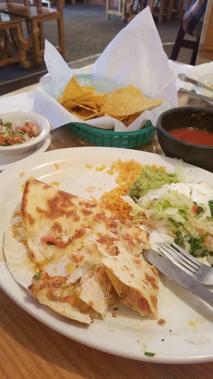 El MeZcal | restaurant | 1495 N Clinton St, Defiance, OH 43512, USA | 4197822201 OR +1 419-782-2201