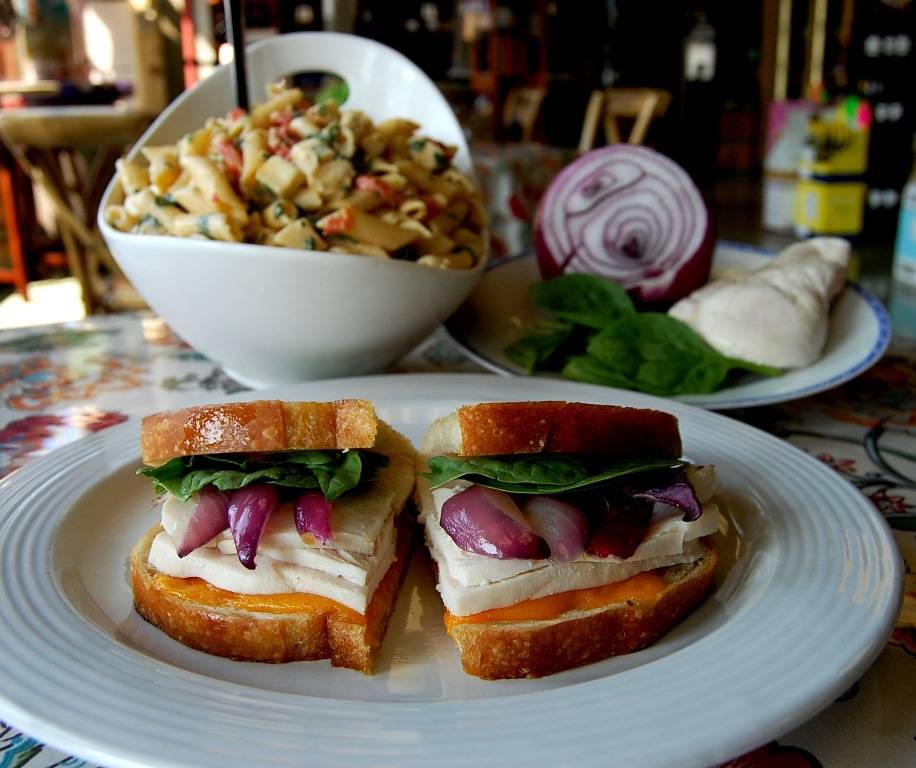 Everest Liquors & Deli | restaurant | 229 Grand Ave, Pacific Grove, CA 93950, USA | 8313757474 OR +1 831-375-7474