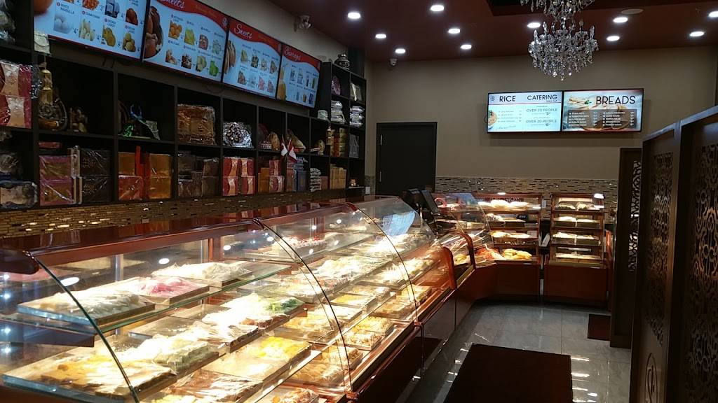 Johal Sweets & Restaurant | restaurant | 10 Squire Ellis Dr, Brampton, ON L6P 0A2, Canada | 9059139021 OR +1 905-913-9021