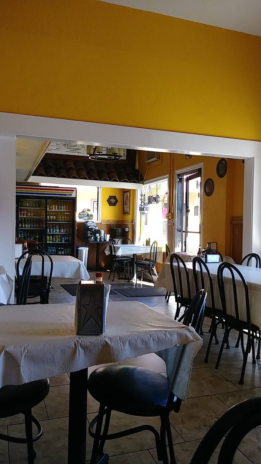 Taqueria Guadalajara | restaurant | 125 Healdsburg Ave, Healdsburg, CA 95448, USA | 7074331052 OR +1 707-433-1052