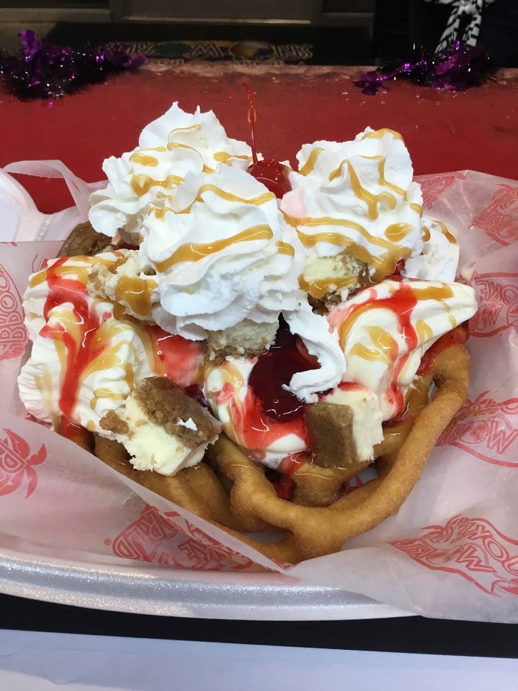 Brookes Sno-World of Thibodaux | restaurant | 424 St Mary St, Thibodaux, LA 70301, USA | 9853163111 OR +1 985-316-3111