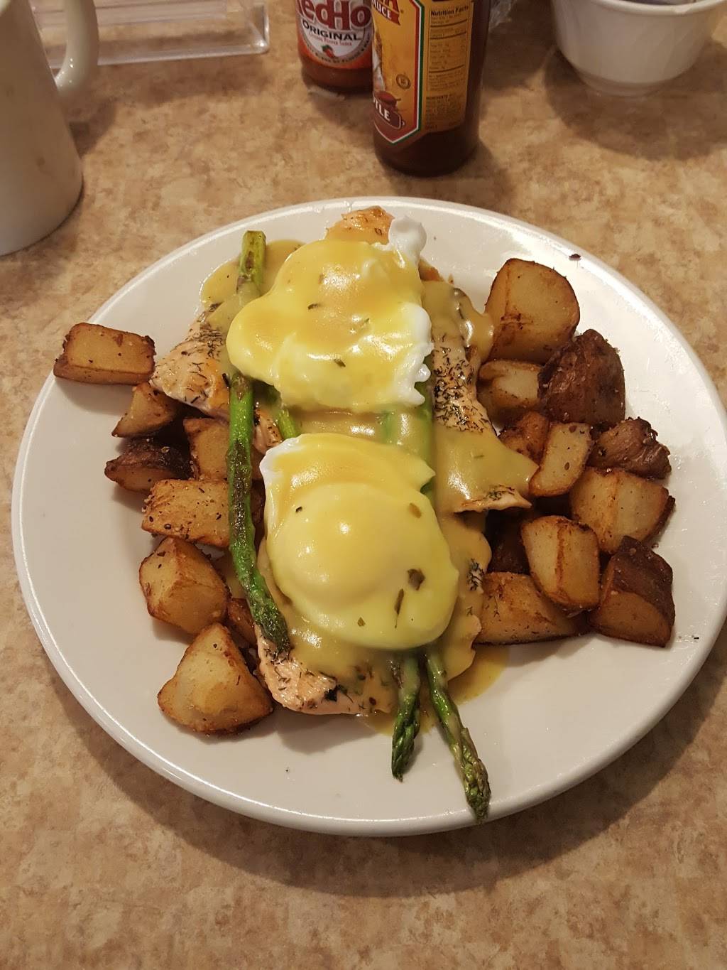 The Wooden Spoon | restaurant | 217 Pompey Hollow Rd, Ashford, CT 06278, USA | 8604293825 OR +1 860-429-3825