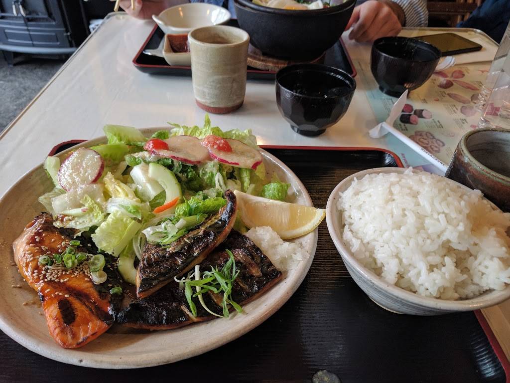 Kozue | restaurant | 1608 N 45th St, Seattle, WA 98103, USA | 2065472008 OR +1 206-547-2008