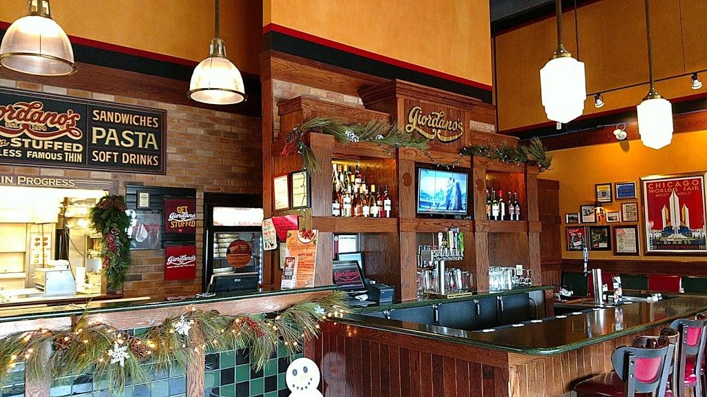 Giordanos | restaurant | 11400 Lincoln Hwy, Mokena, IL 60448, USA | 8158068282 OR +1 815-806-8282