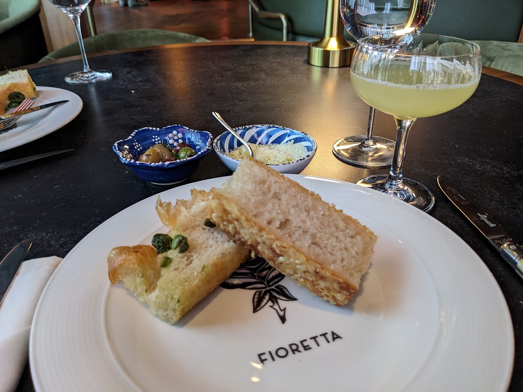 Fioretta | restaurant | 318 N Sangamon St, Chicago, IL 60607, USA | 3128975011 OR +1 312-897-5011