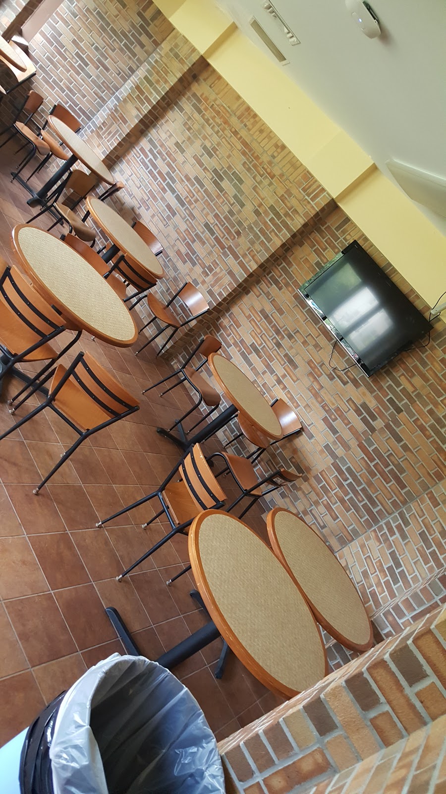 Delta Commons/Delta Deli | restaurant | Mobile, AL 36608, USA | 2514607209 OR +1 251-460-7209