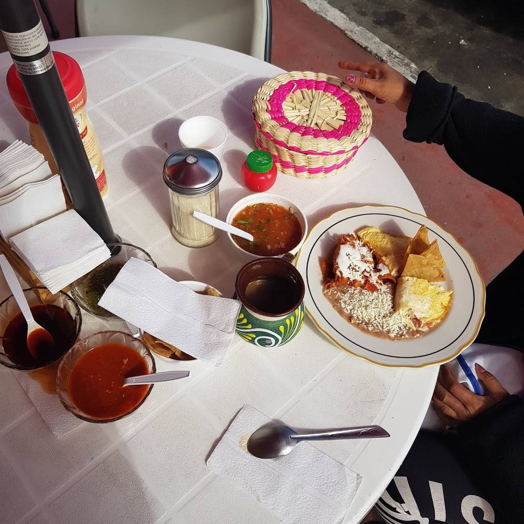 Mexican Restaurant Mazatlan | restaurant | Avenida Del Pacifico 510, Monumental, Tijuana, B.C., Mexico | 016643275946 OR +52 664 327 5946