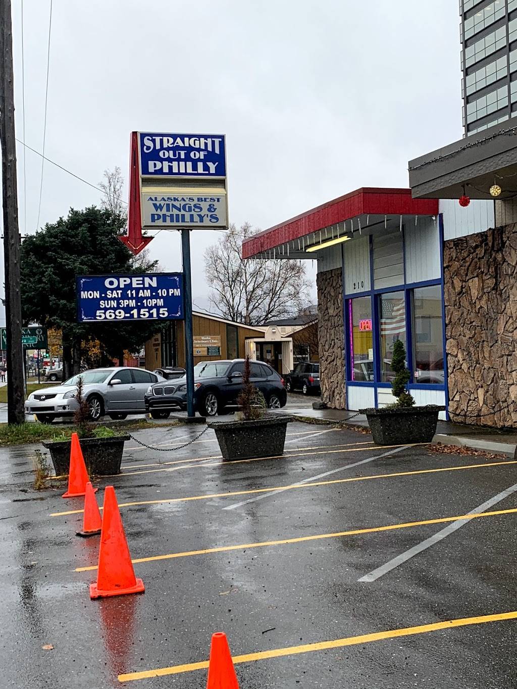 Straight Out of Philly | restaurant | 210 E Fireweed Ln, Anchorage, AK 99503, USA | 9075691515 OR +1 907-569-1515
