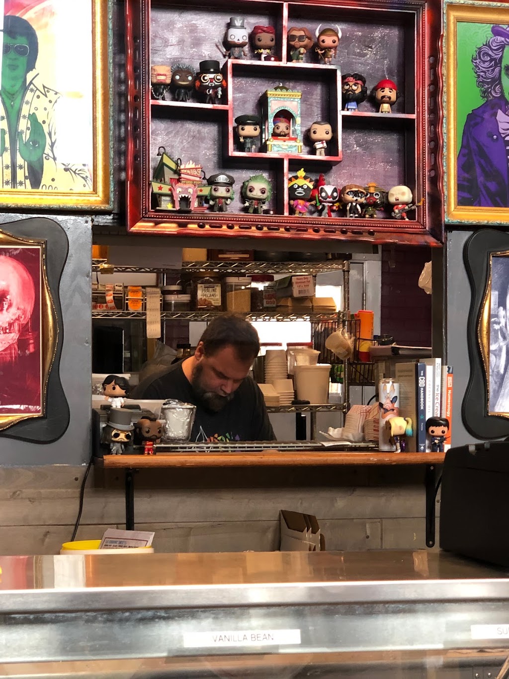 Le Chronic Cafe | restaurant | 419 Main St, Kansas City, MO 64105, USA | 8162161909 OR +1 816-216-1909