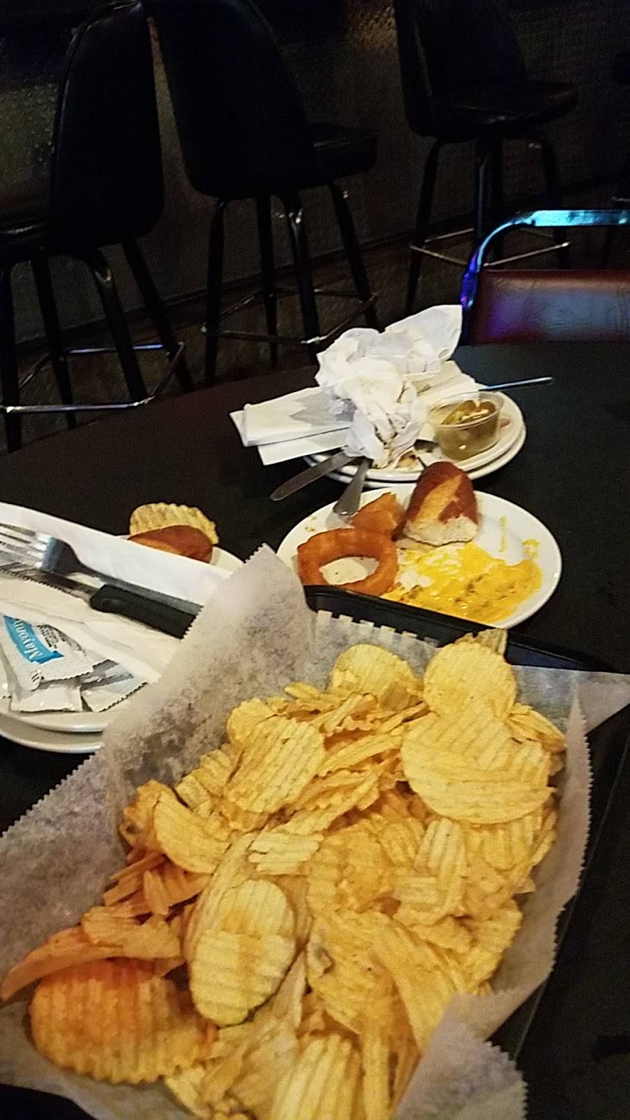 Whits Inn | restaurant | 1020 US-31, Whiteland, IN 46184, USA | 3175359511 OR +1 317-535-9511