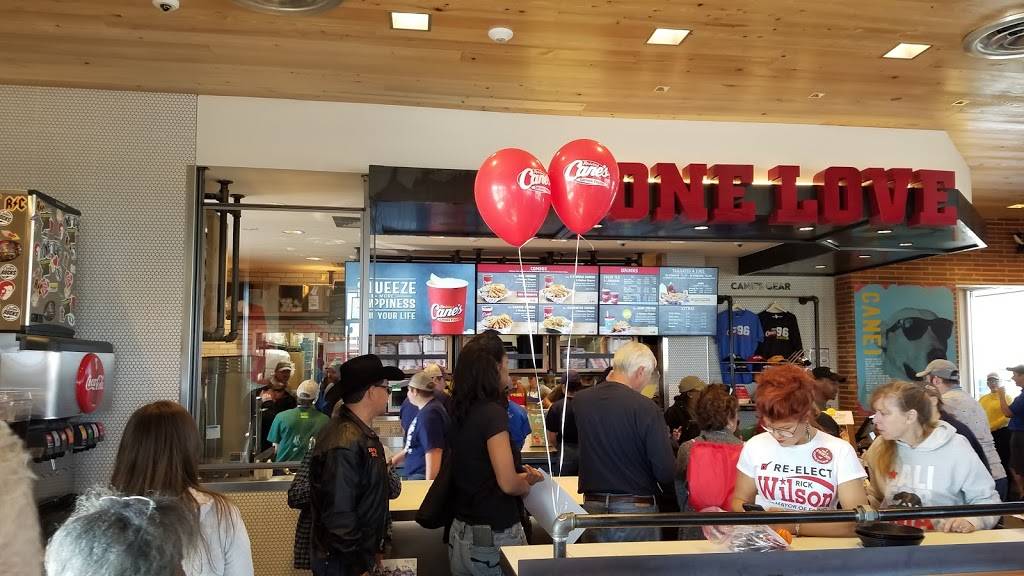 Raising Canes Chicken Fingers | meal takeaway | 100 North Farm to Market 548, Forney, TX 75126, USA | 9725525512 OR +1 972-552-5512