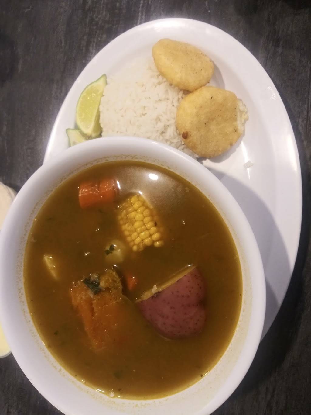 Arepa burger lake nona | restaurant | 10727 Narcoossee Rd, Orlando, FL 32832, USA | 4076306496 OR +1 407-630-6496