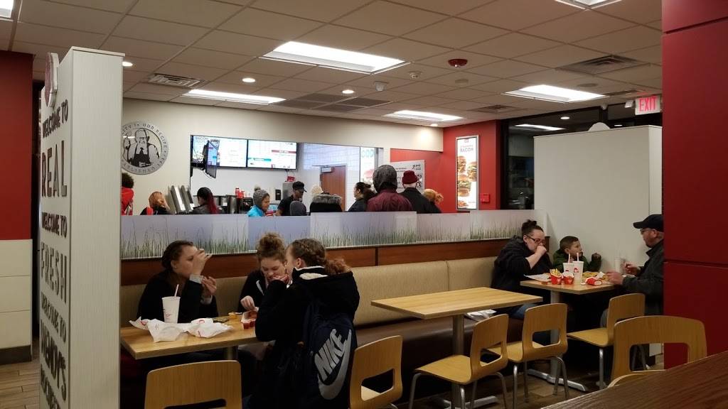 Wendys | restaurant | 744 E Main St, Rochester, NY 14605, USA | 5852325586 OR +1 585-232-5586