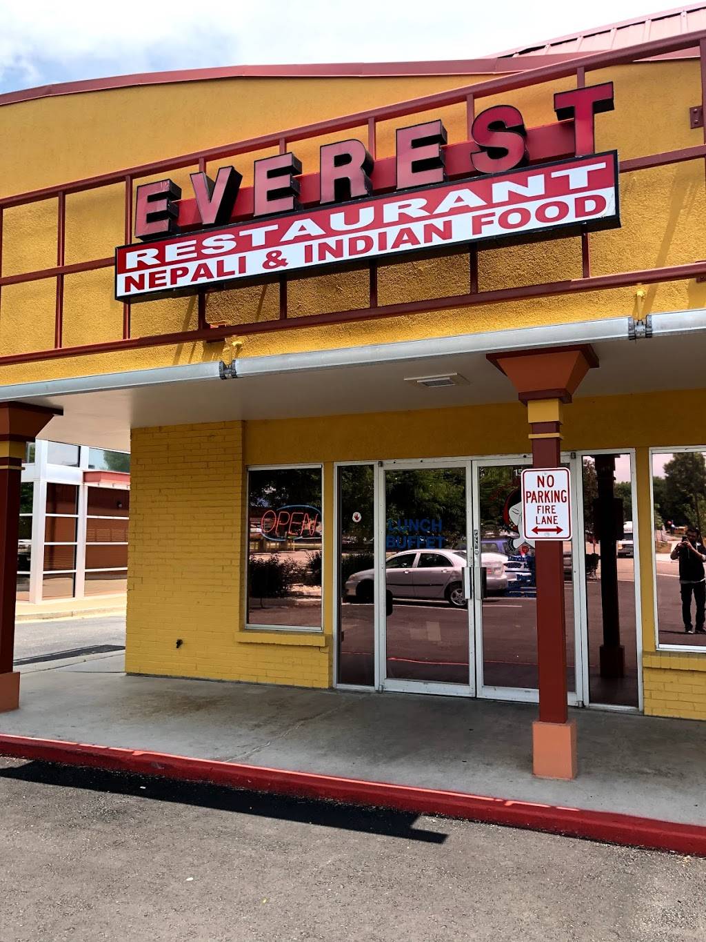 Everest Restaurant | restaurant | 2130 N, Main St Unit 15, Longmont, CO 80501, USA | 3037725000 OR +1 303-772-5000