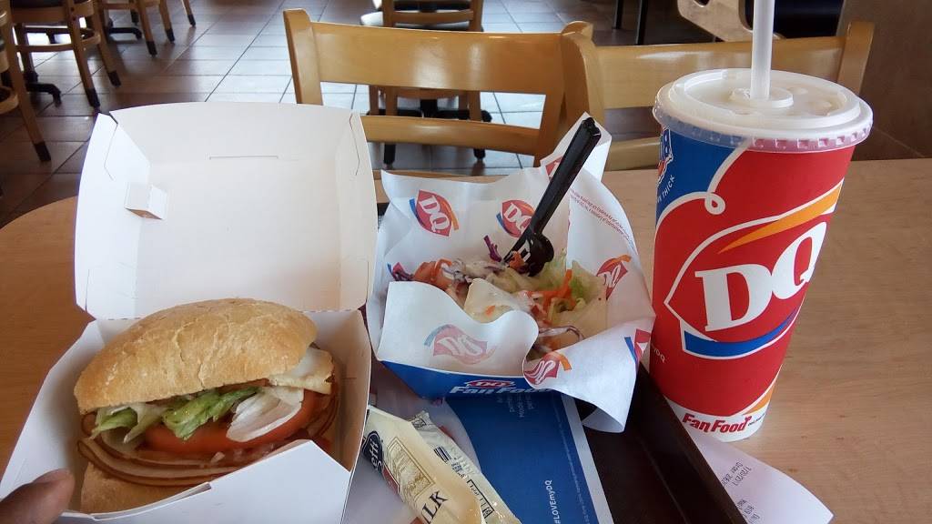 Dairy Queen Grill & Chill | restaurant | 819 Century Ave N, Maplewood, MN 55119, USA | 6517397143 OR +1 651-739-7143