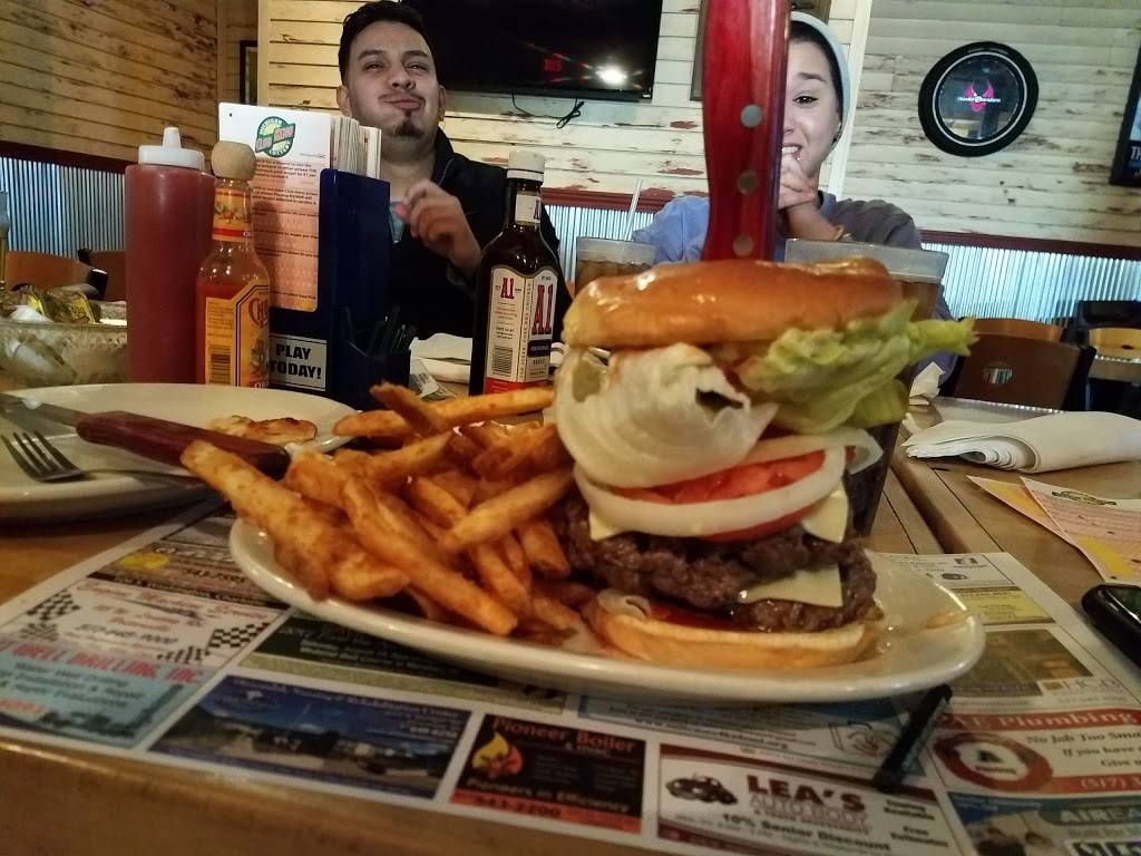 Rips Place Steakhouse and Bar | restaurant | 177 S Main St, Vermontville, MI 49096, USA | 5177260789 OR +1 517-726-0789