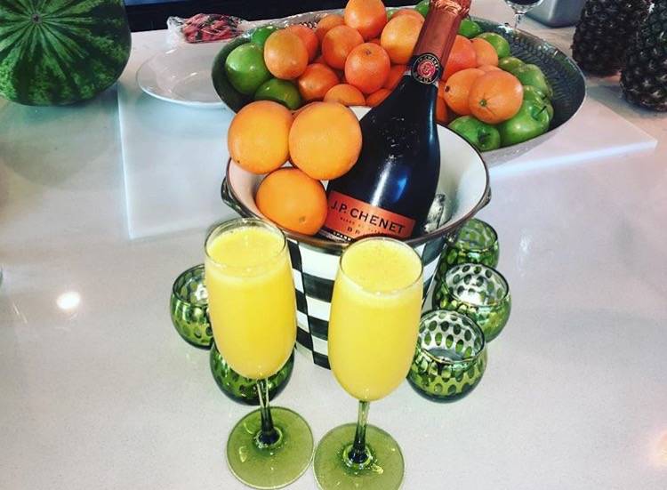 Nikkis Orange Kitchen | restaurant | 1 N Ocean Blvd #102, Pompano Beach, FL 33062, USA | 9545322771 OR +1 954-532-2771