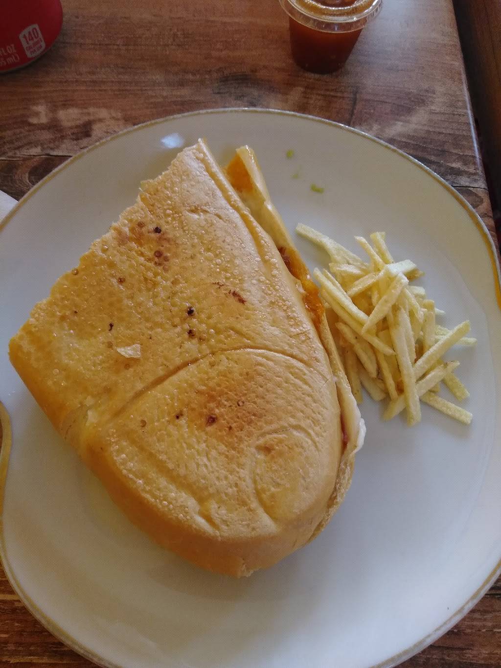 Cafe Tecun | restaurant | 7 N L St, Lake Worth, FL 33460, USA | 5612603404 OR +1 561-260-3404