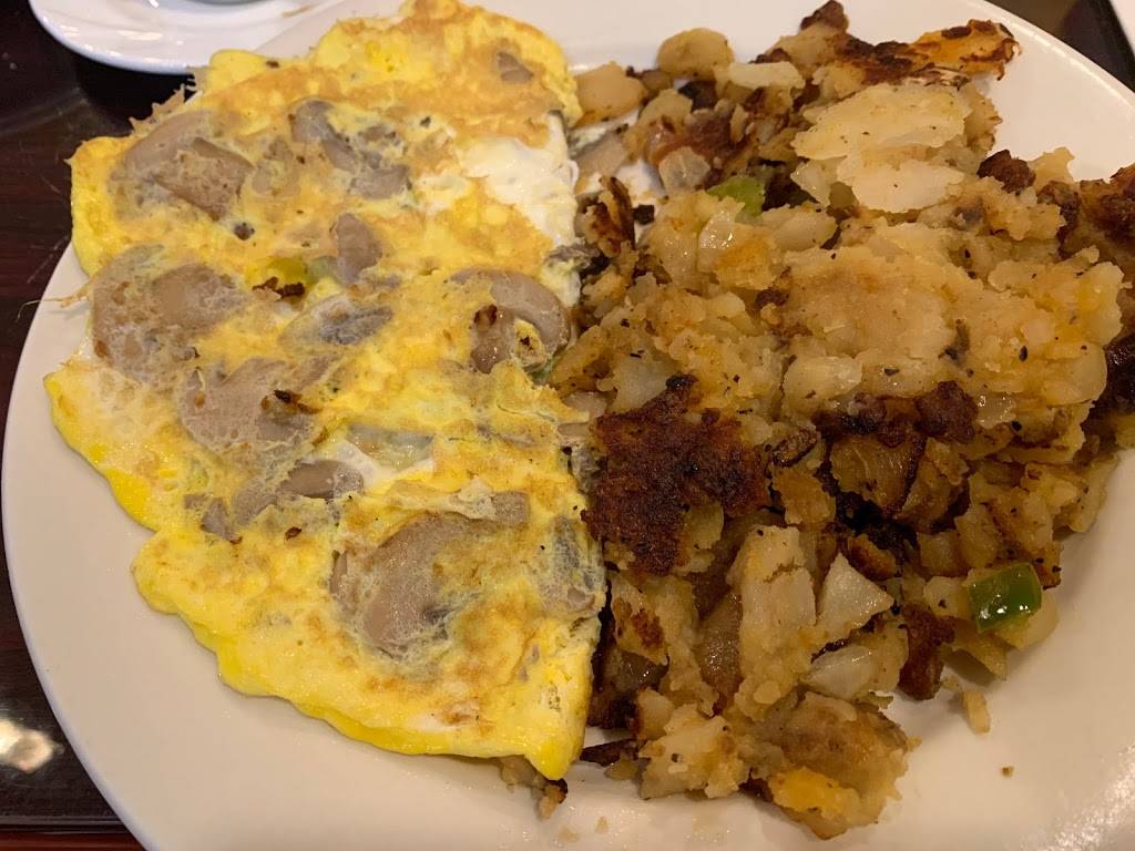 Avenita Diner | restaurant | 83-23 Parsons Blvd, Jamaica, NY 11432, USA | 7182978540 OR +1 718-297-8540