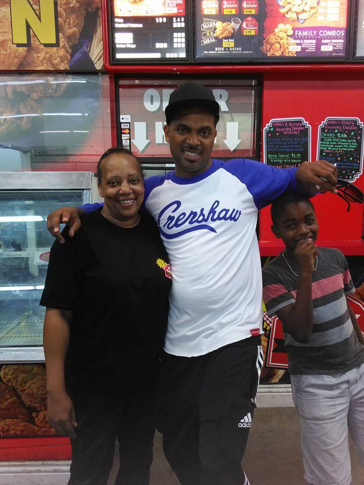 Halls Krispy Krunchy Chicken | restaurant | 1600 west slauson ave, Booth I-31, Los Angeles, CA 90047, USA | 3233053059 OR +1 323-305-3059