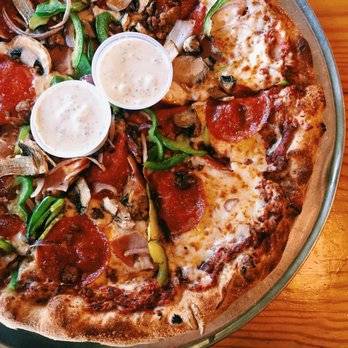 Pinthouse Pizza | restaurant | 4236 S Lamar Blvd, Austin, TX 78704, USA | 5125025808 OR +1 512-502-5808