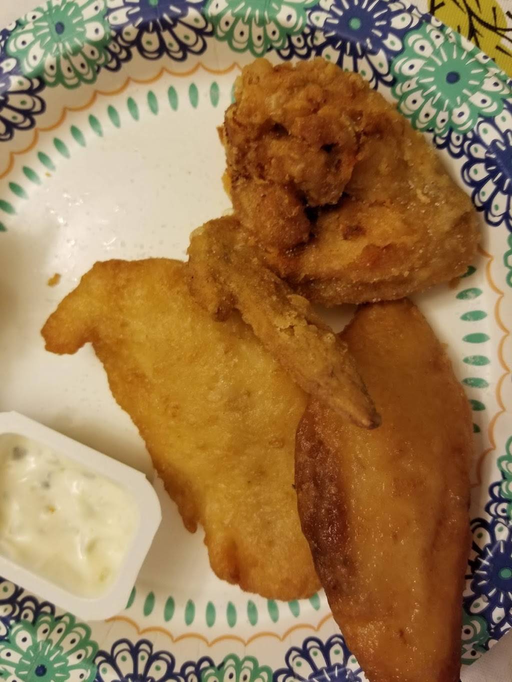 Chicken Delite | restaurant | 44805 Hayes Rd, Sterling Heights, MI 48313, USA | 5862471060 OR +1 586-247-1060