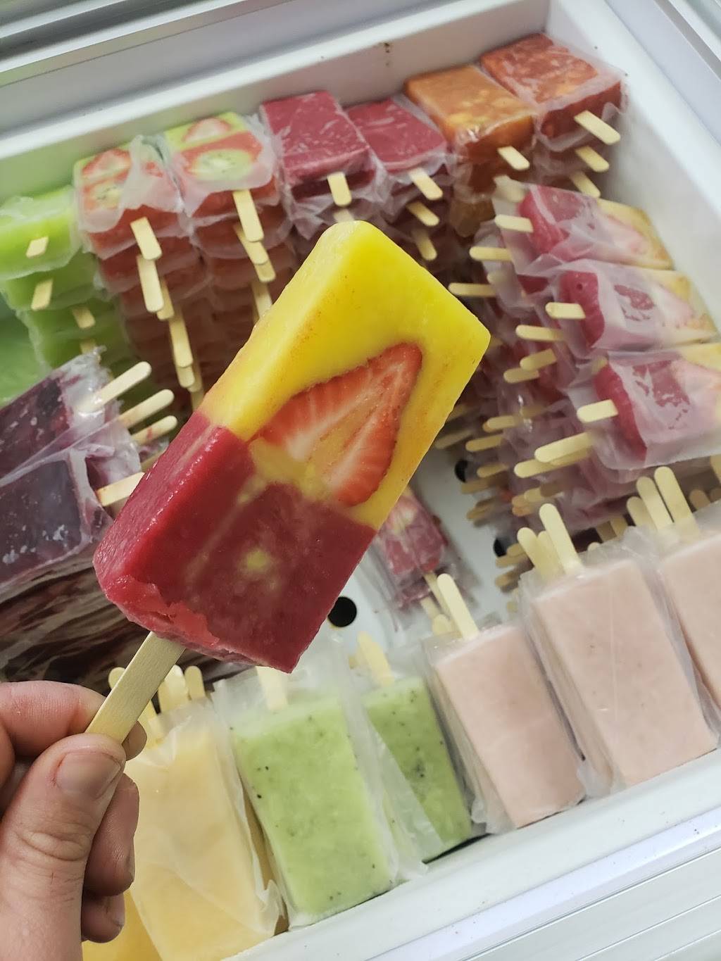 "La Michoacana" Ice Cream & Paletas | meal takeaway | 2594 W 4700 S, West Valley City, UT 84119, USA | 3852120528 OR +1 385-212-0528