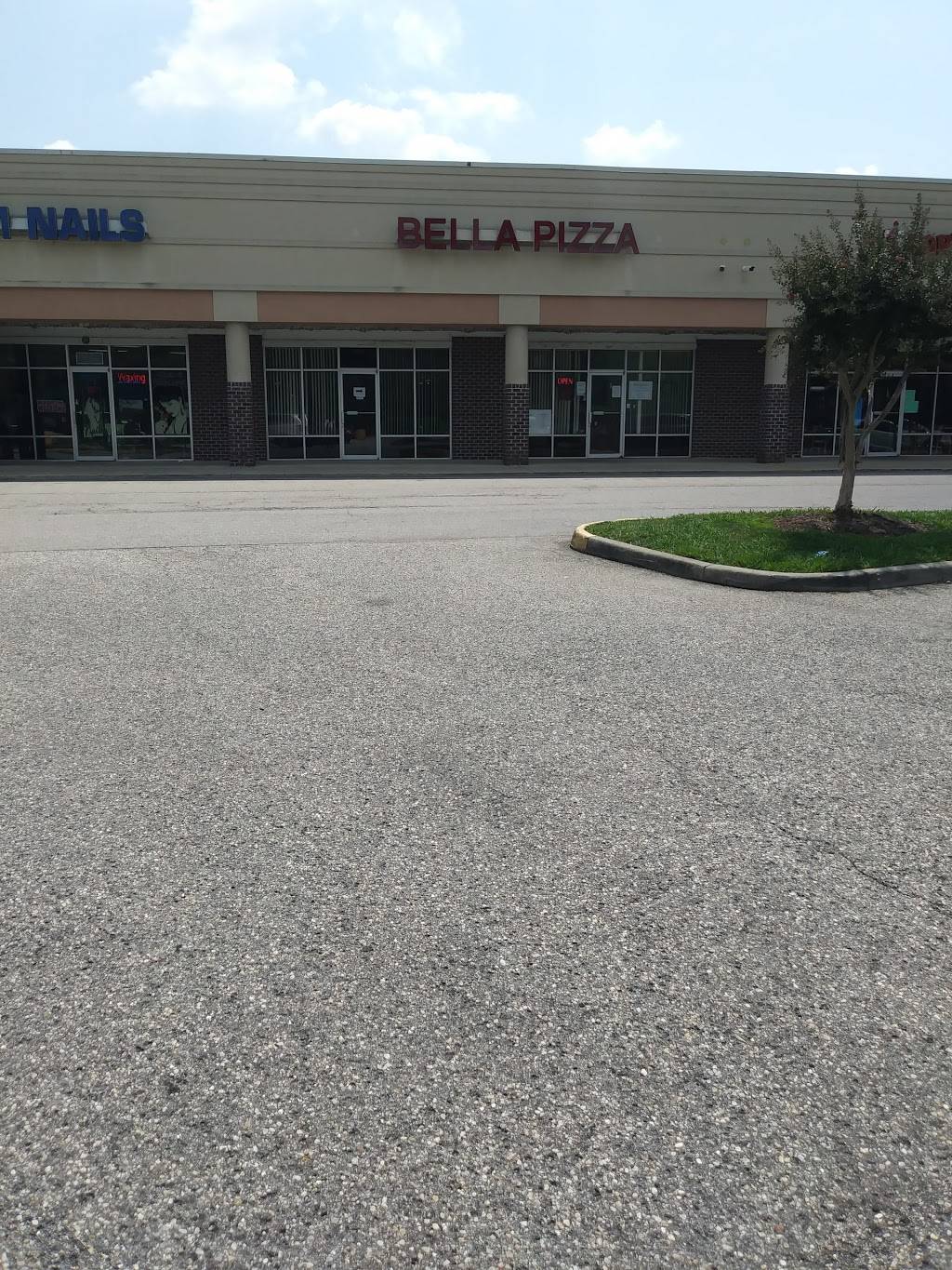 Bella Pizza | restaurant | 20845 Woodpecker Rd, Petersburg, VA 23803, USA | 8045263981 OR +1 804-526-3981