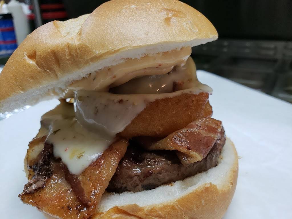 Fourno Pizza & Grill | restaurant | 4306 Woodland Ave, Drexel Hill, PA 19026, USA | 6107135632 OR +1 610-713-5632